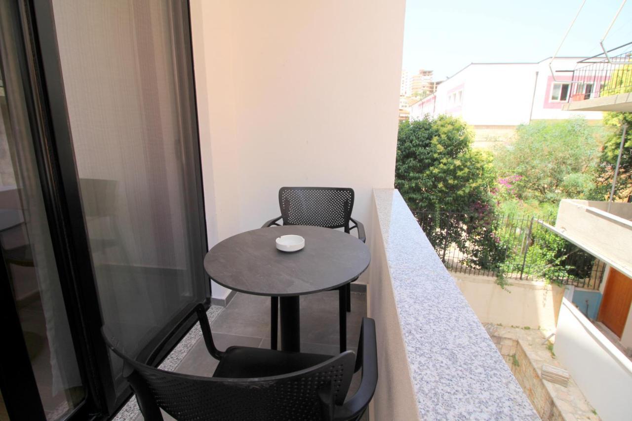 Hotel Qurku 2 Sarande Bagian luar foto