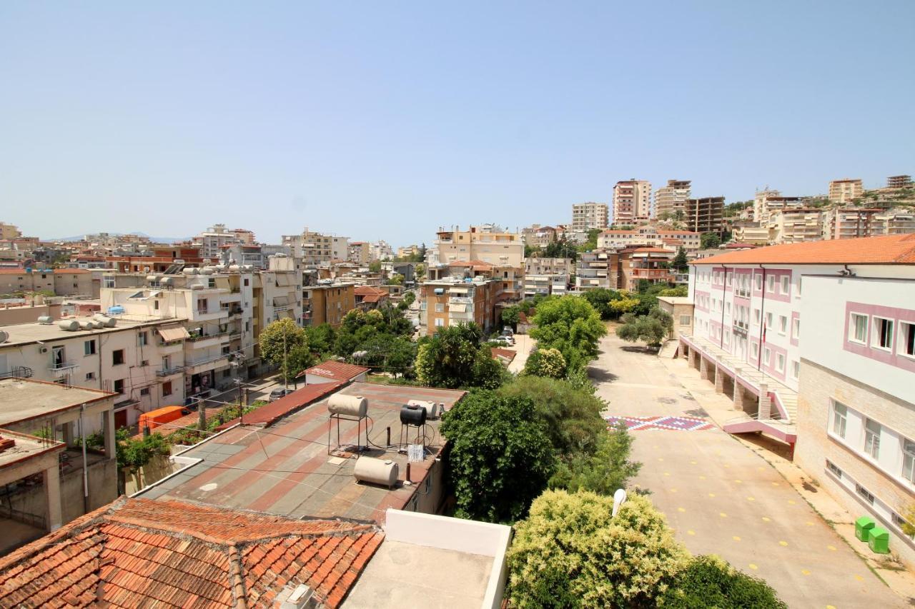 Hotel Qurku 2 Sarande Bagian luar foto