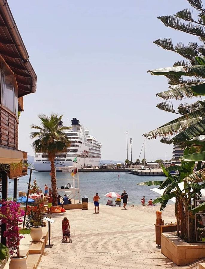 Hotel Qurku 2 Sarande Bagian luar foto