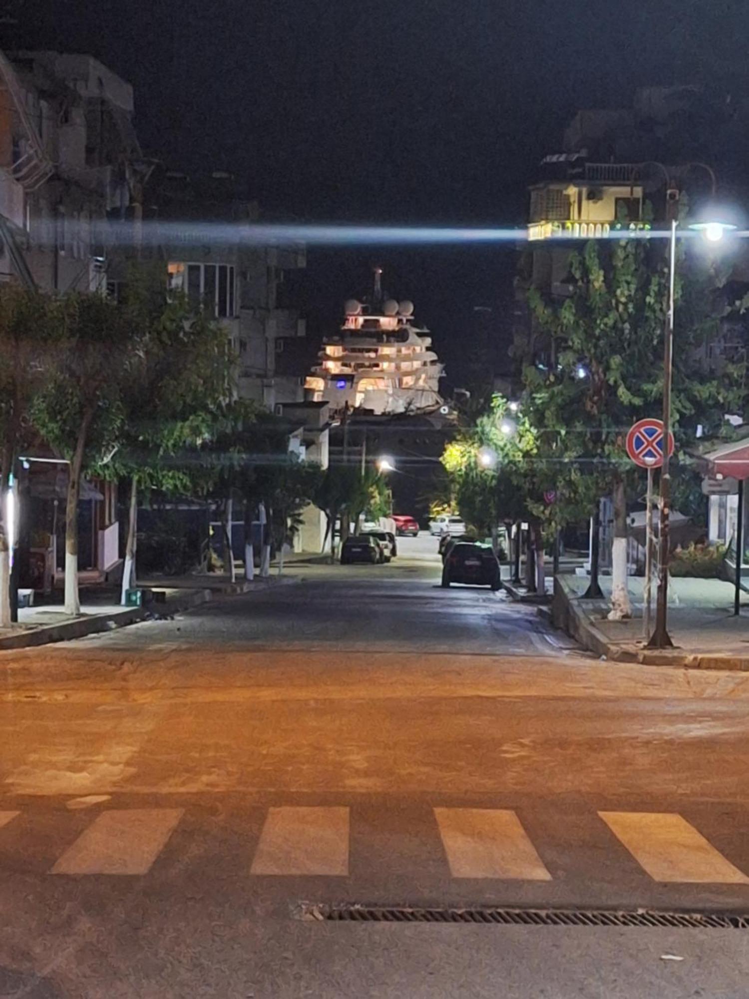 Hotel Qurku 2 Sarande Bagian luar foto